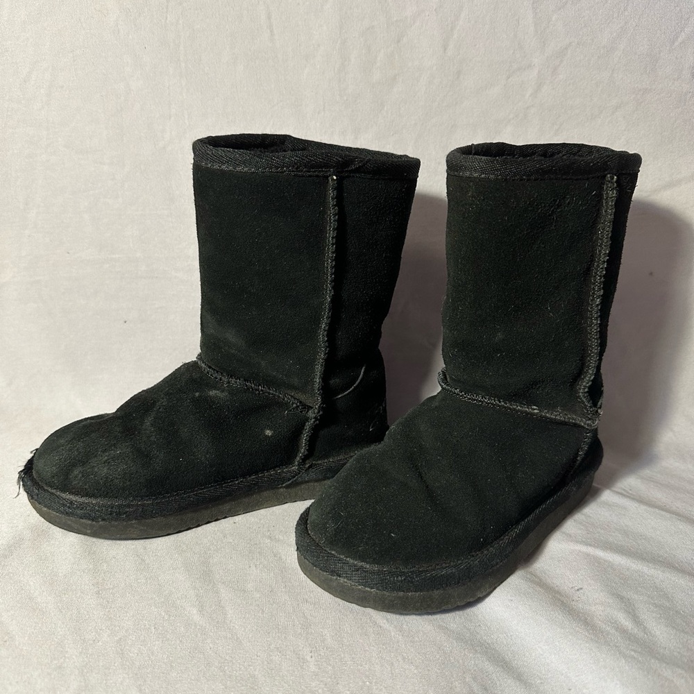 Kids Fur lined boots size 10